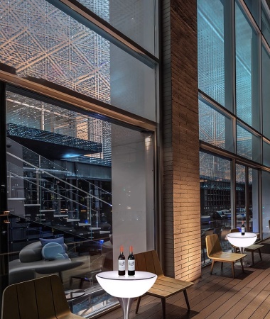 Комплект светящейся мебели Стол+2 стула V5 Комплект светящейся мебели Стол+2 стула V5